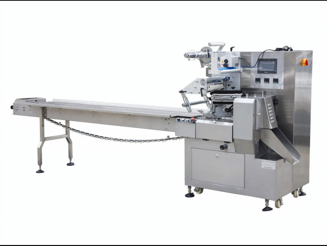 Automatic flow wrapping machine packing rainbow gummy pieces after cutting and sugar sanding